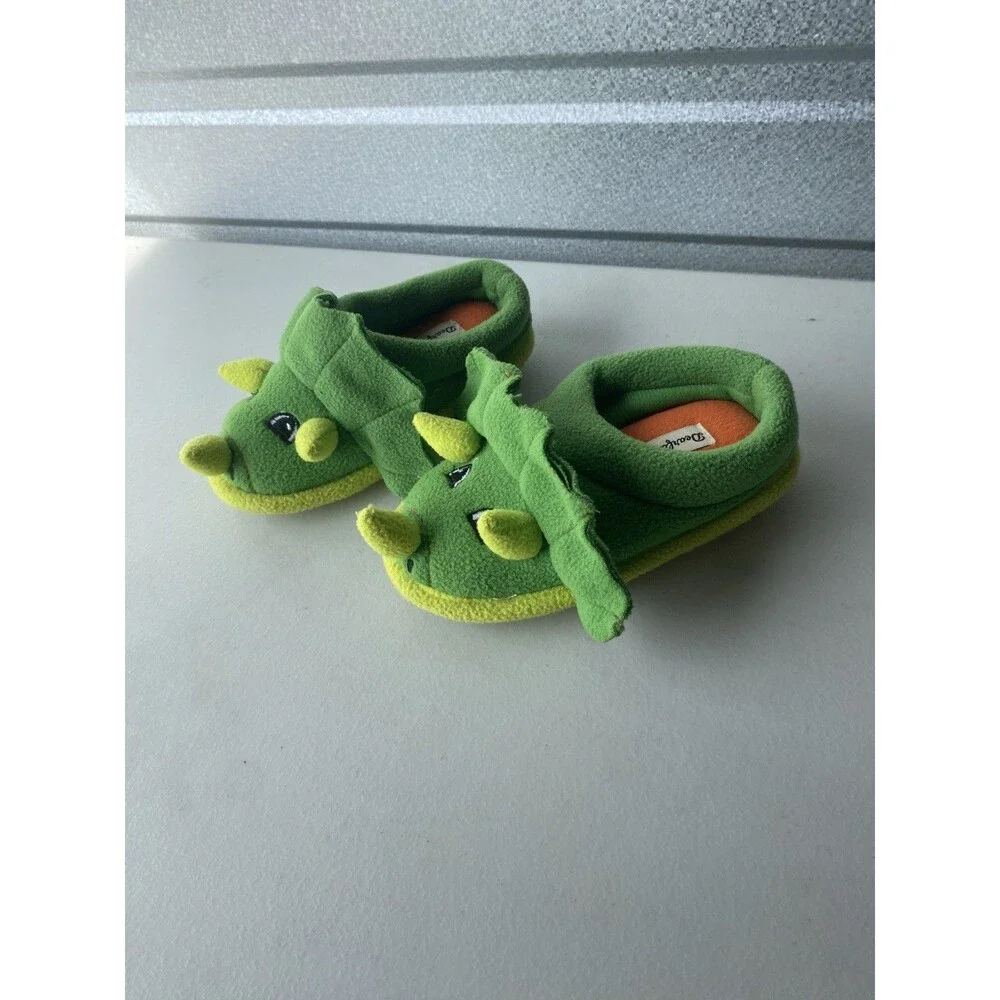 Dearfoams Dinosaur Triceratops Plush Slippers Green Toddler Size 7-8 US
